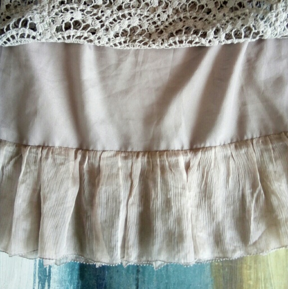 Blue tassel sold @Anthropologie crochet skirt - Picture 4 of 7